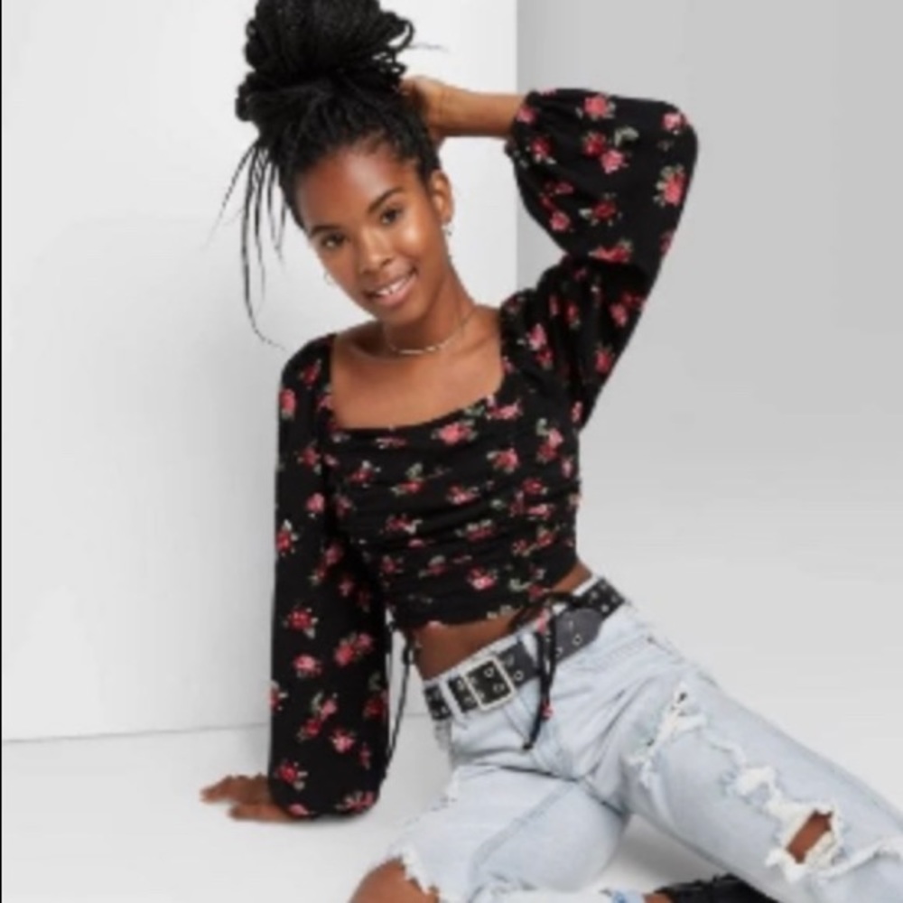 NWT Wild Fable Floral Print Crop Top Long Sleeves